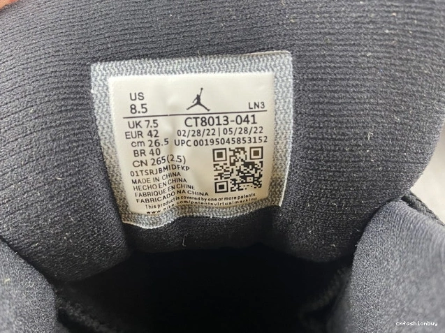 AO6068-004 Hyper 12 Air Jordan Royal WMNS 1031